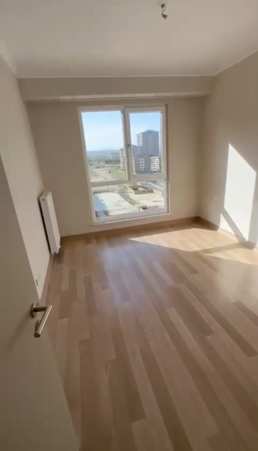 REMAX MODEL DEN EVORA C1 BLOKTA 1+1 KLIMALI KIRALIK DAIRE