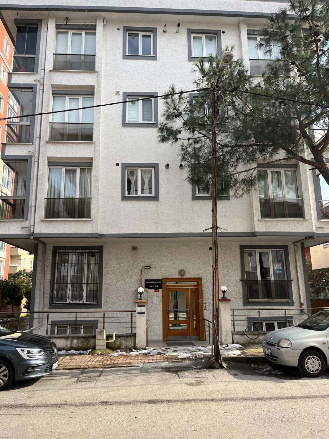 ÜMRANİYE ÇAKMAK ARMAĞANEVLER MAH.FİNANS MERKEZİNE KOMŞU KİRALIK