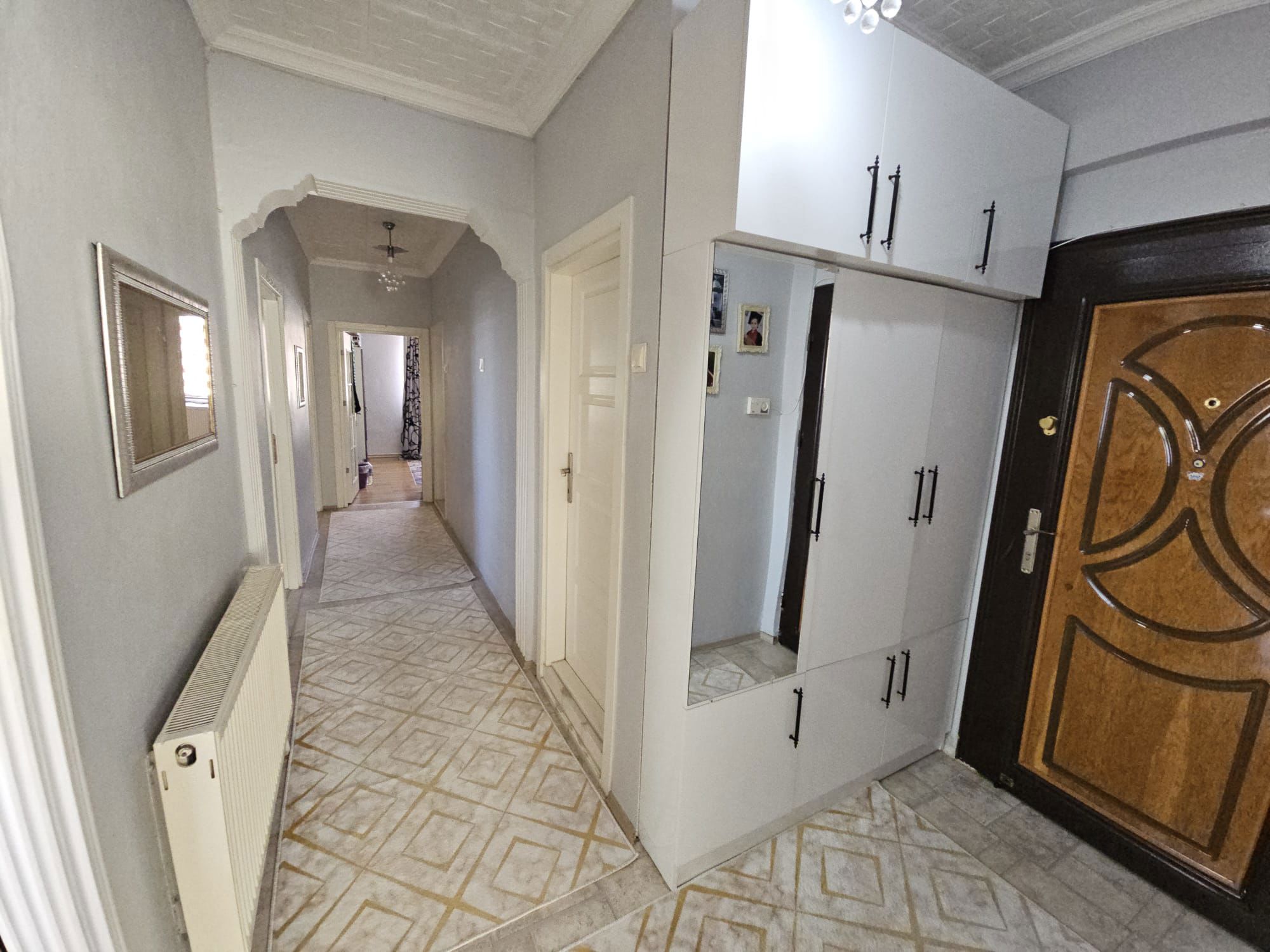 RE/MAX DREAM'DEN YENİKENT 90 EVLER SİTESİNDE 3+1 SATILIK DAİRE