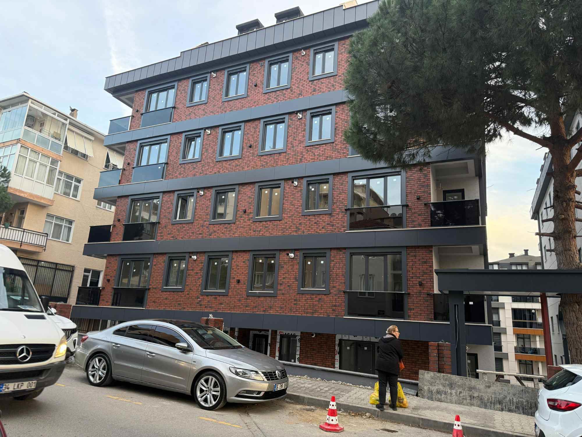 GALİPBEY'DE BAHÇE TERASLI SIFIR KİRALIK 3+1 DAİRE