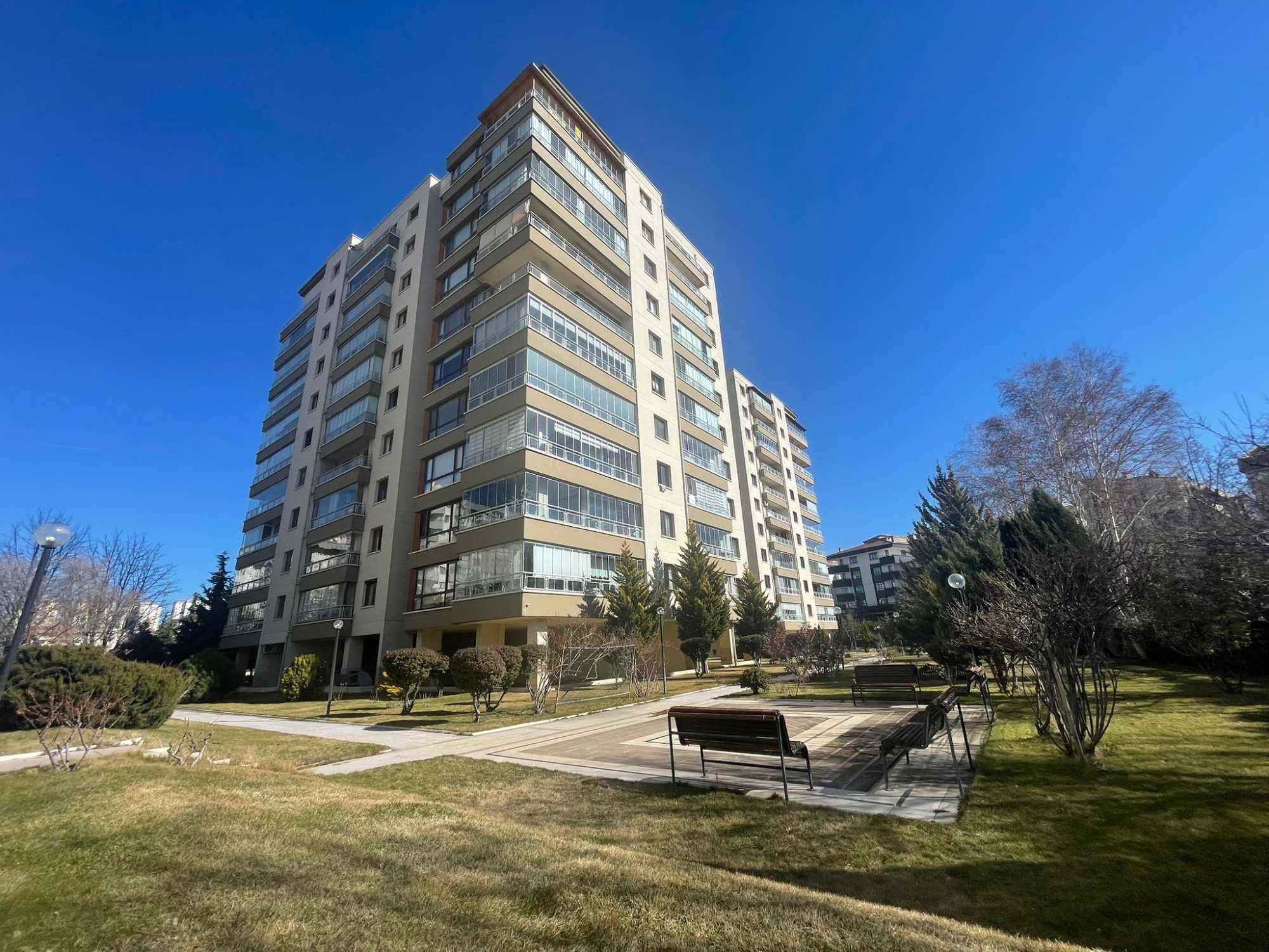 YILDIZ MERKEZDE GENİŞ 4+1,KAPALI OTOPARK,ÇİFT ASANSÖR