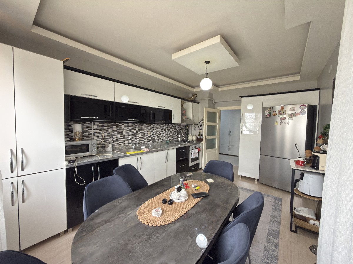 REMAX DOĞU'DAN CUMHURİYET MAH.LÜX GENİŞ 3+1 SATILIK DAİRE