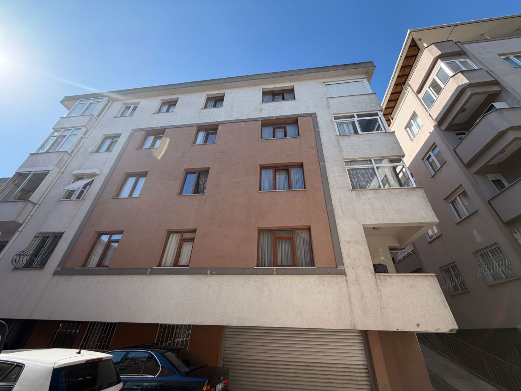ÜSKÜDAR KÜÇÜK ÇAMLICA MH. MERKEZI KONUM SATILIK 3+1 GENIŞ DAIRE