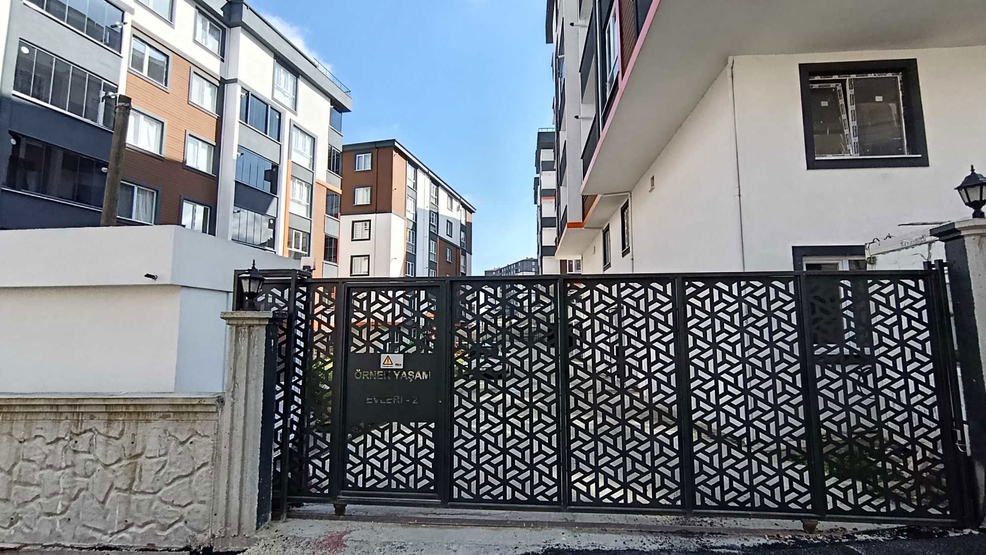 RE/MAX LAND’DEN İSTASYON MAHALLESİ ÖRNEK YAŞAM EVLERİ 2’DE 1+1 KİRALIK