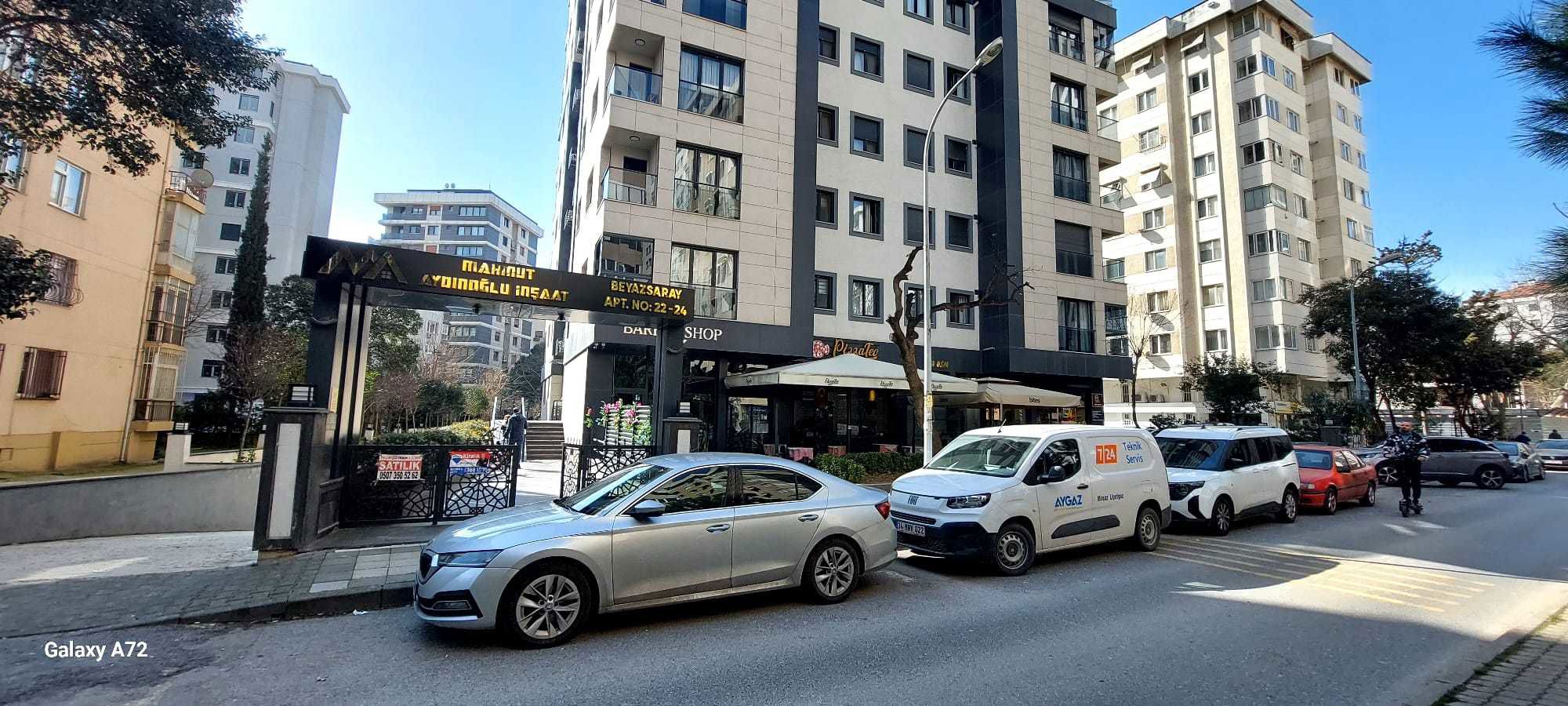 FENERYOLU MAH.ÖZGÜRLÜK PARKI VE MARMARAYA YAKIN 3+1 SATILIK DAİRE