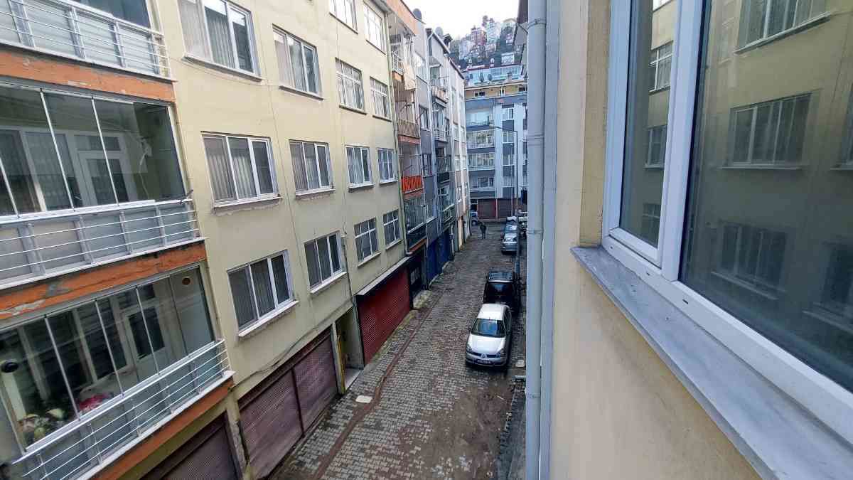 GIRESUN MERKEZ'DE HACISIYAM MAHALLESI'NDE 90 M² 2+1 DAIRE
