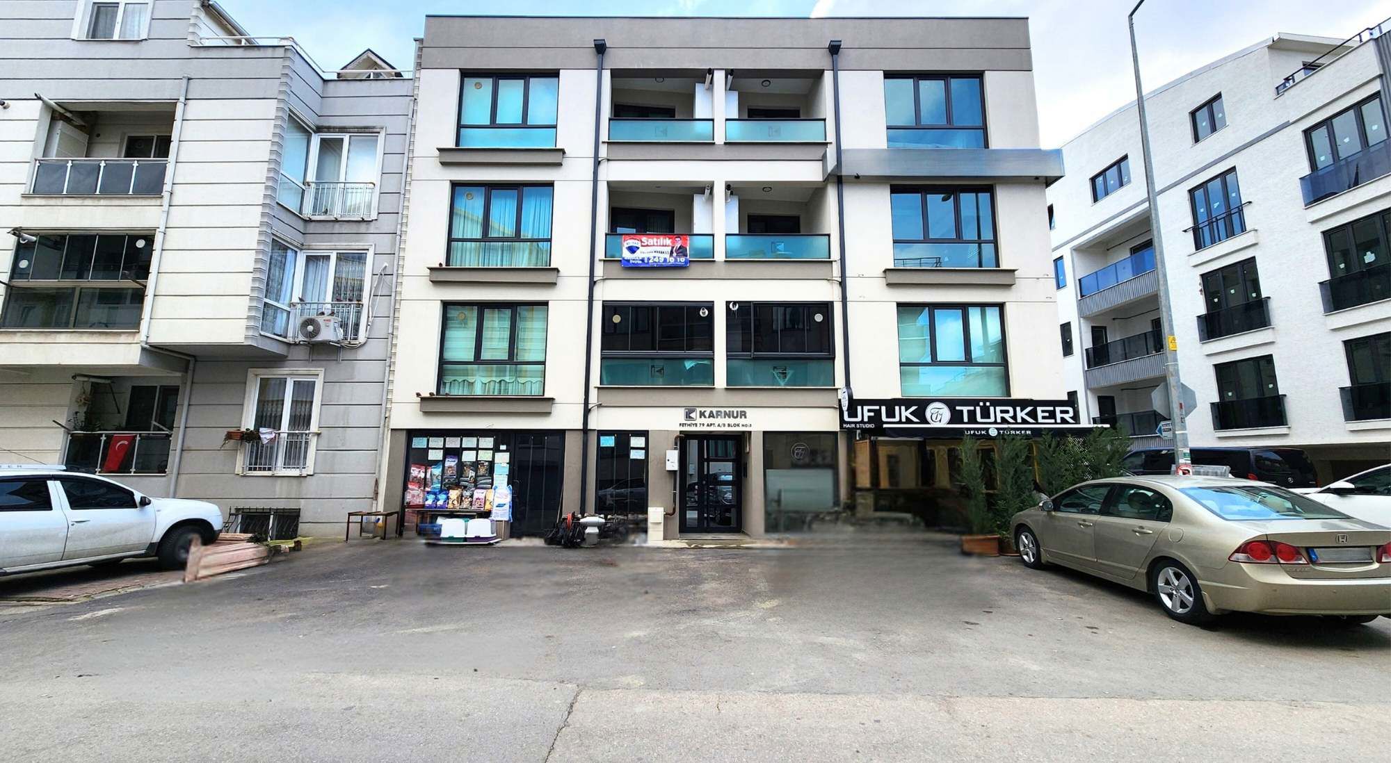 REMAX BEYAZ FETHİYE MAH. KARNUR YAPIM SIFIR KONDİSYONUNDA 2+1 ARAKAT DAİRE