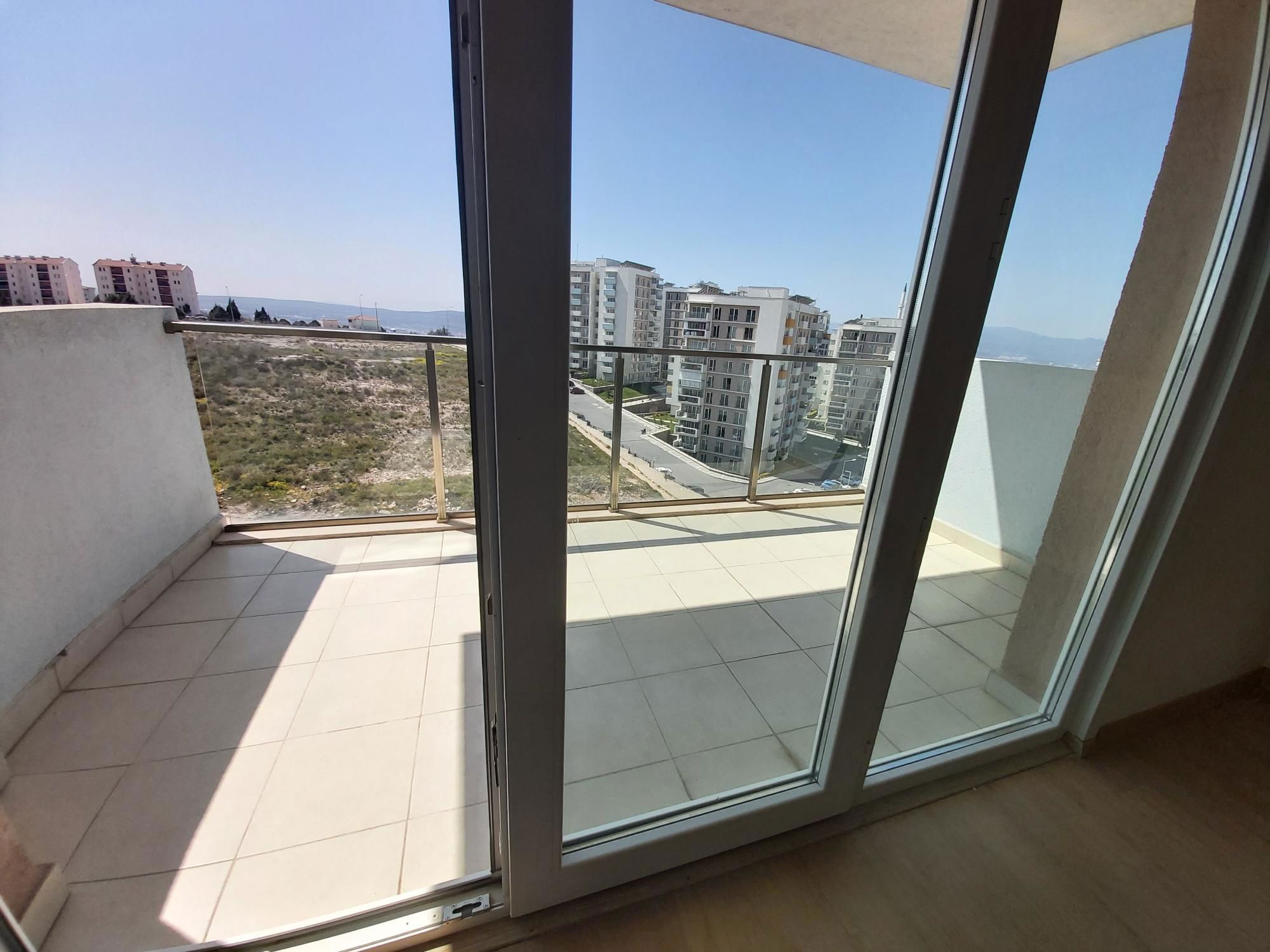 OYAK BUCA 2.ETAP KİRALIK 1+1 DAİRE SERDAR YAKIN REMAX JOLLY