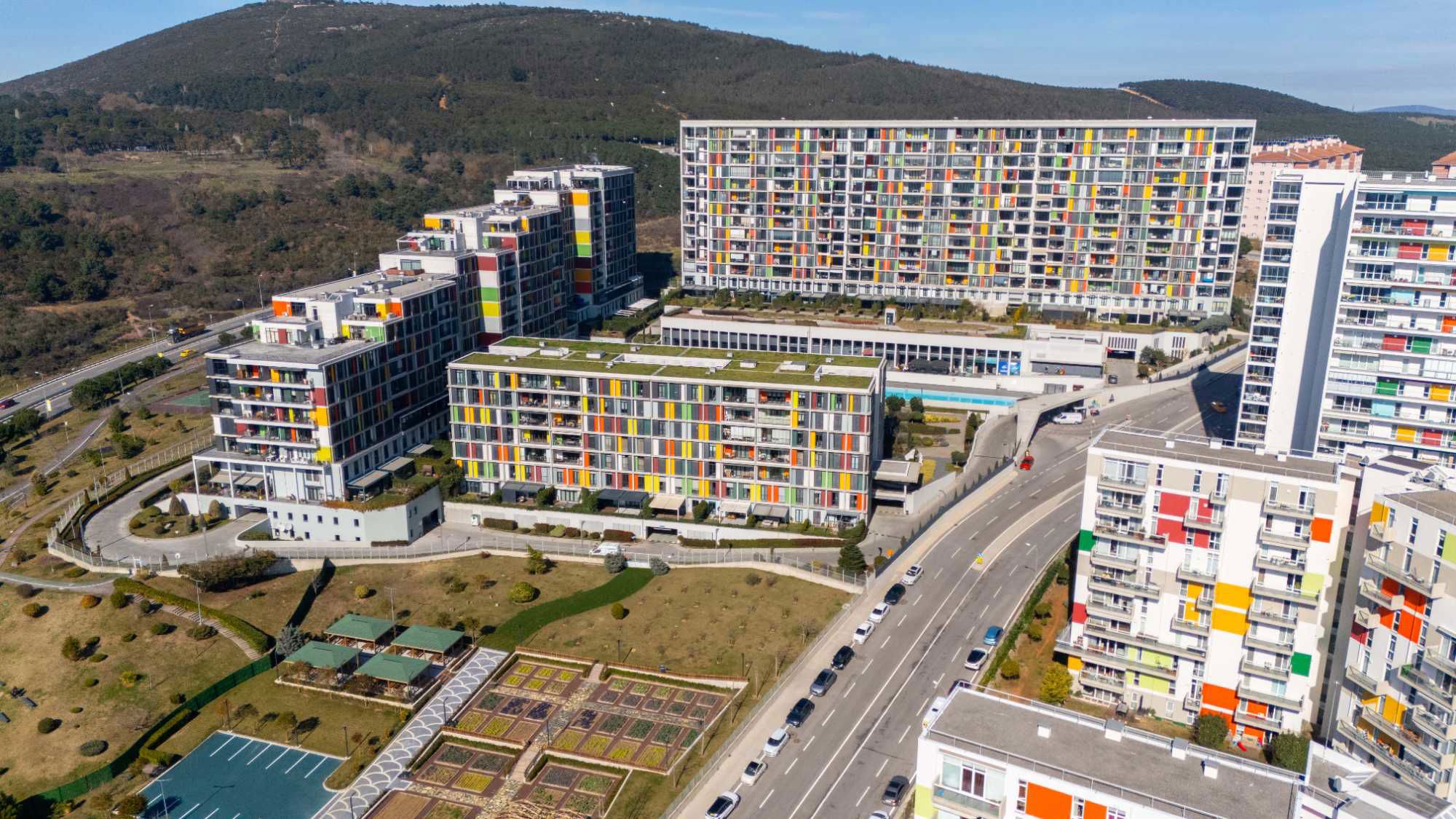 GAMZE'DEN NARLİFE SİTESİ A BLOK ÖN CEPHE KOMPLE EŞYALI 1+1