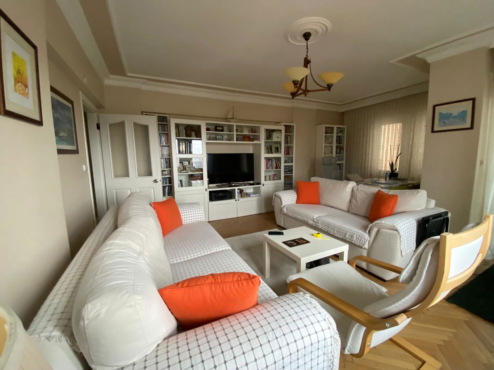 REMAX ANI 'DAN KAVACIK YENİ CAMİ MEVKİİ MERKEZ 'DE SATILIK 3+1 DAİRE
