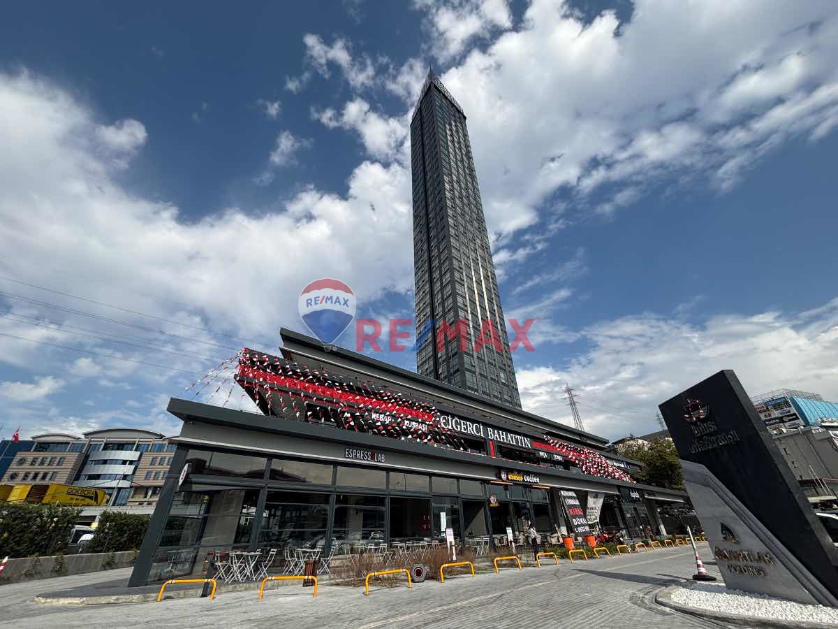 E-5 ÜZERİNDE METROBÜSÜN YANINDA TERRACE LOTUS 1+1 SIFIR DAİRE