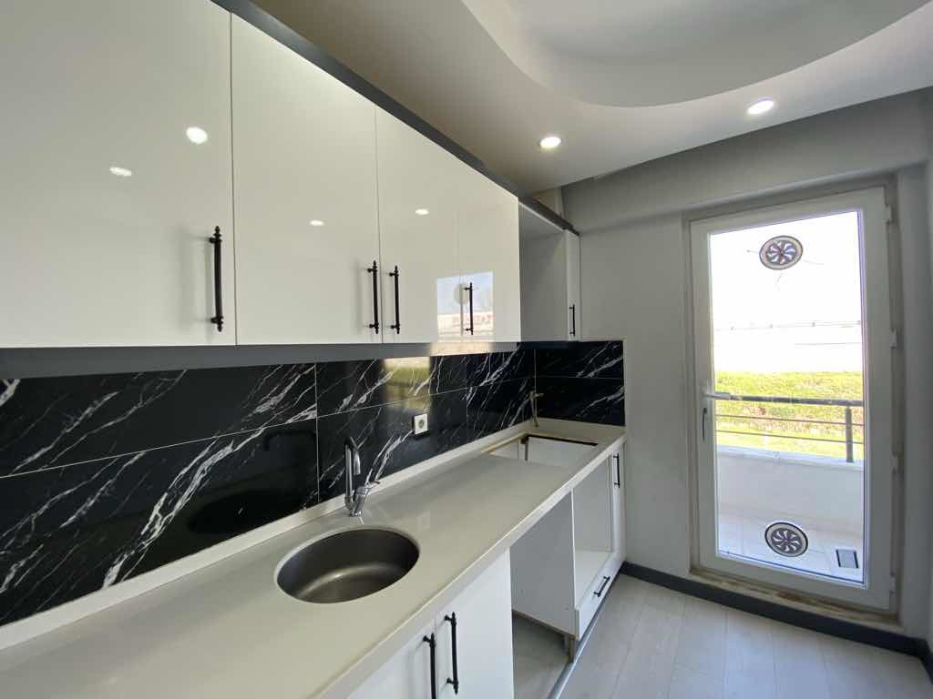 REMAX DREAM DEN KARTEPE ERTUĞRUL GAZİ MAH 3+1 ARA KAT