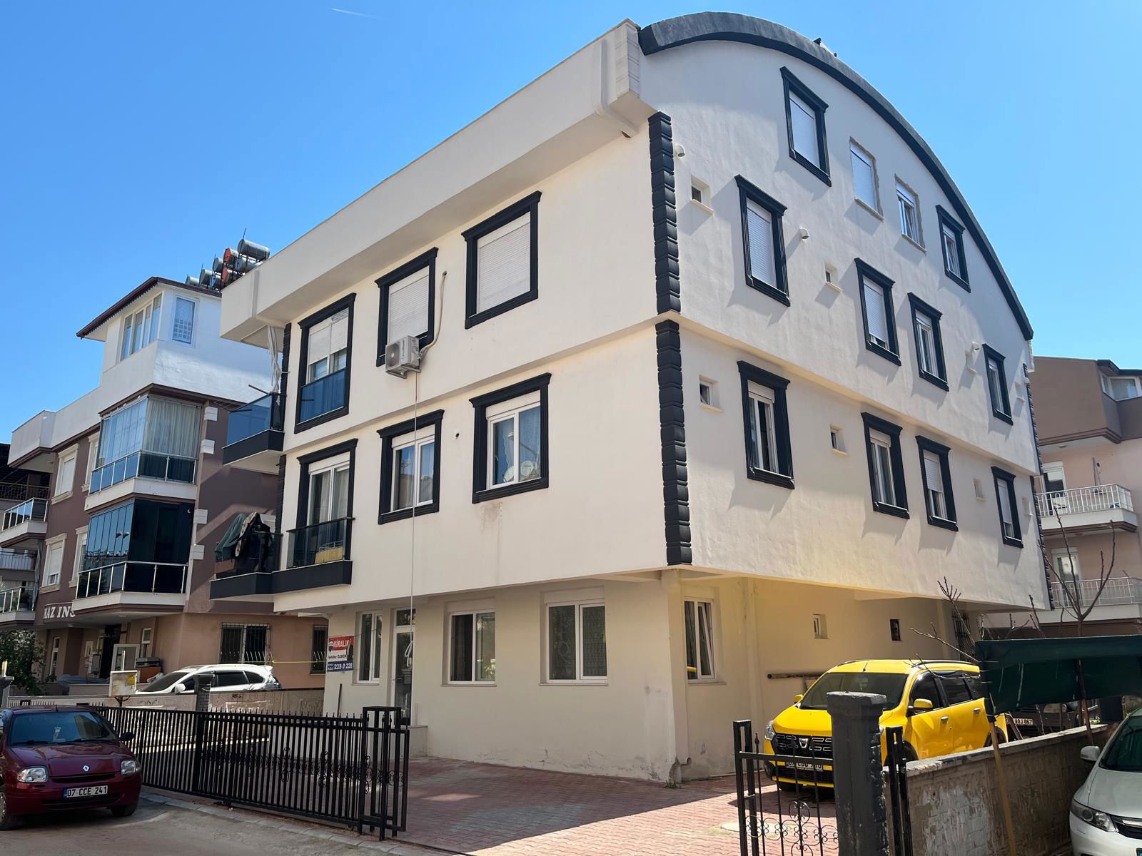 ANTALYA FABRİKALAR MAHALLESİNDE KİRALIK 2+1 DAİRE