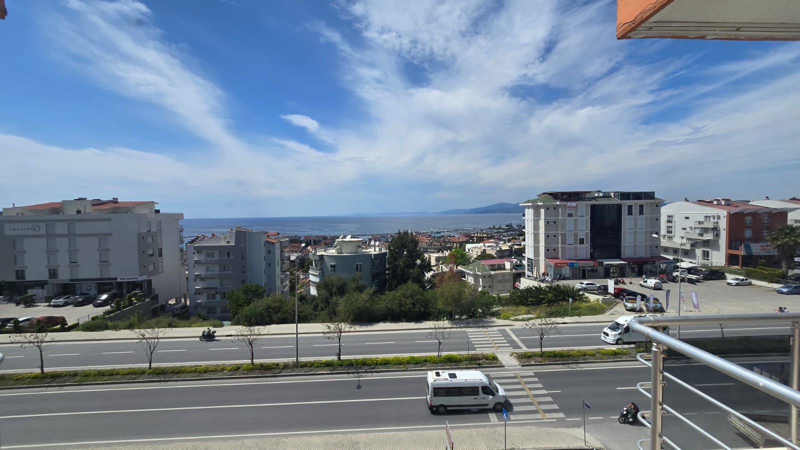 KUŞADASI EGE MAH. DENİZ MANZARALI, 3+1 ,EŞYALI ,KİRALIK DAİRE