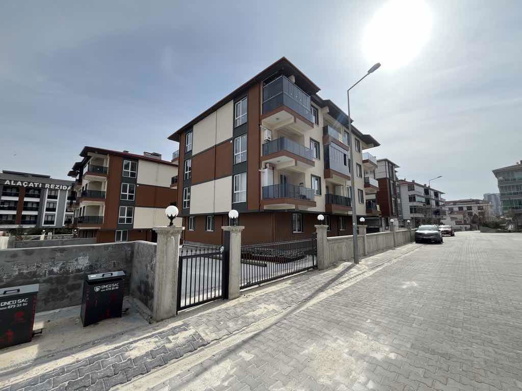 REMAX LAVANDA GÜVENCESİYLE ŞEYHSİNAN DA SIFIR HAVUZLU SİTEDE