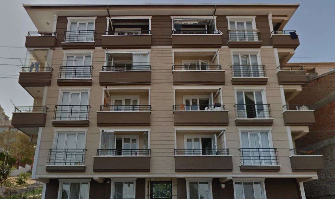YENİMAHALLE'DE MERKEZİ KONUMDA SATILIK YAPILI 3+1 DAİRE