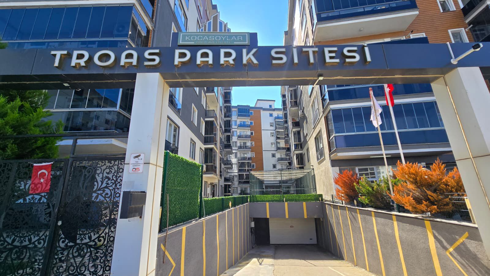 ÇANAKKALE MERKEZ TROAS PARK SITESI ARA KAT SATILIK 1+1 DAIRE