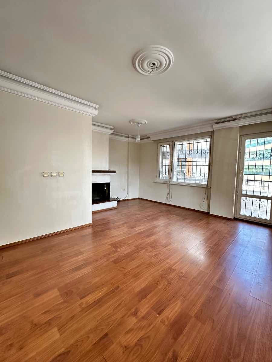 BEYKOZ SARI KONAKLAR’DA | ŞÖMİNELİ | GÜVENLİKLİ SİTEDE KİRALIK DAİRE