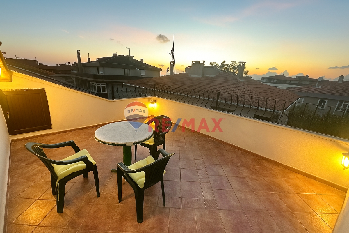 İDEALTEPE SAHİLİNDE – MARMARAY’A KOMŞU – 3+2 PANORAMİK TERASLI DUBLEKS
