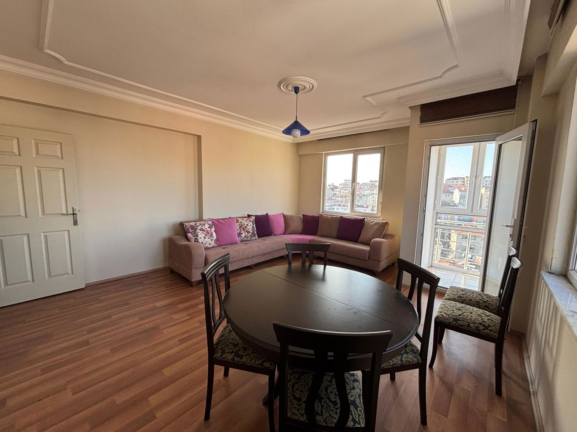 SITE IÇINDE 3+1 120M² KISMI EŞYALI KIRALIK DAIRE-GÜVENLIKLI