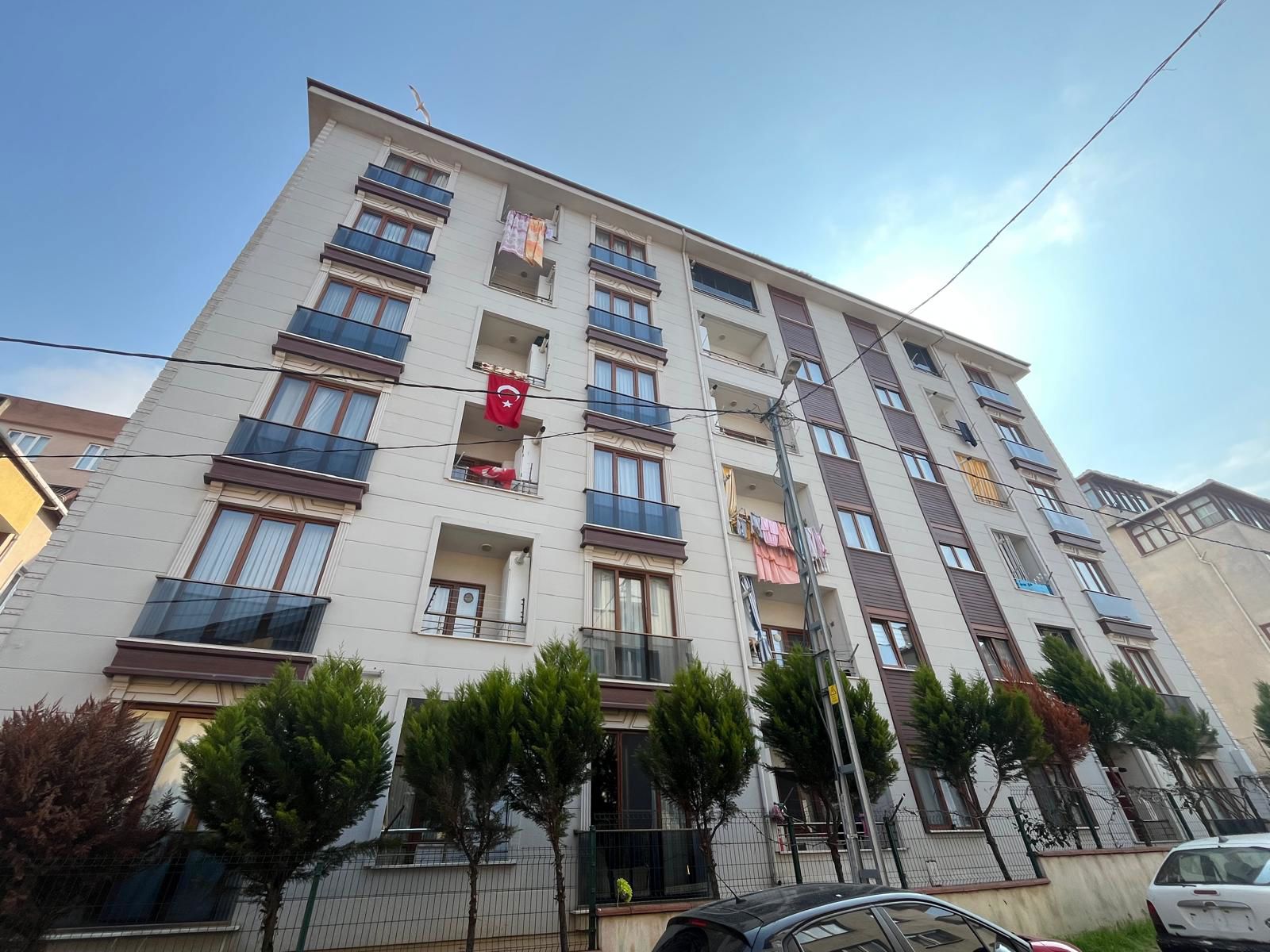 PENDİK ESENYALI MAH. 2+1 SATILIK GENİŞ DAİRE