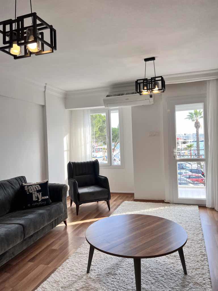 ÇEŞME MERKEZDE DENİZ MANZARALI 3+1 KİRALIK DAİRE