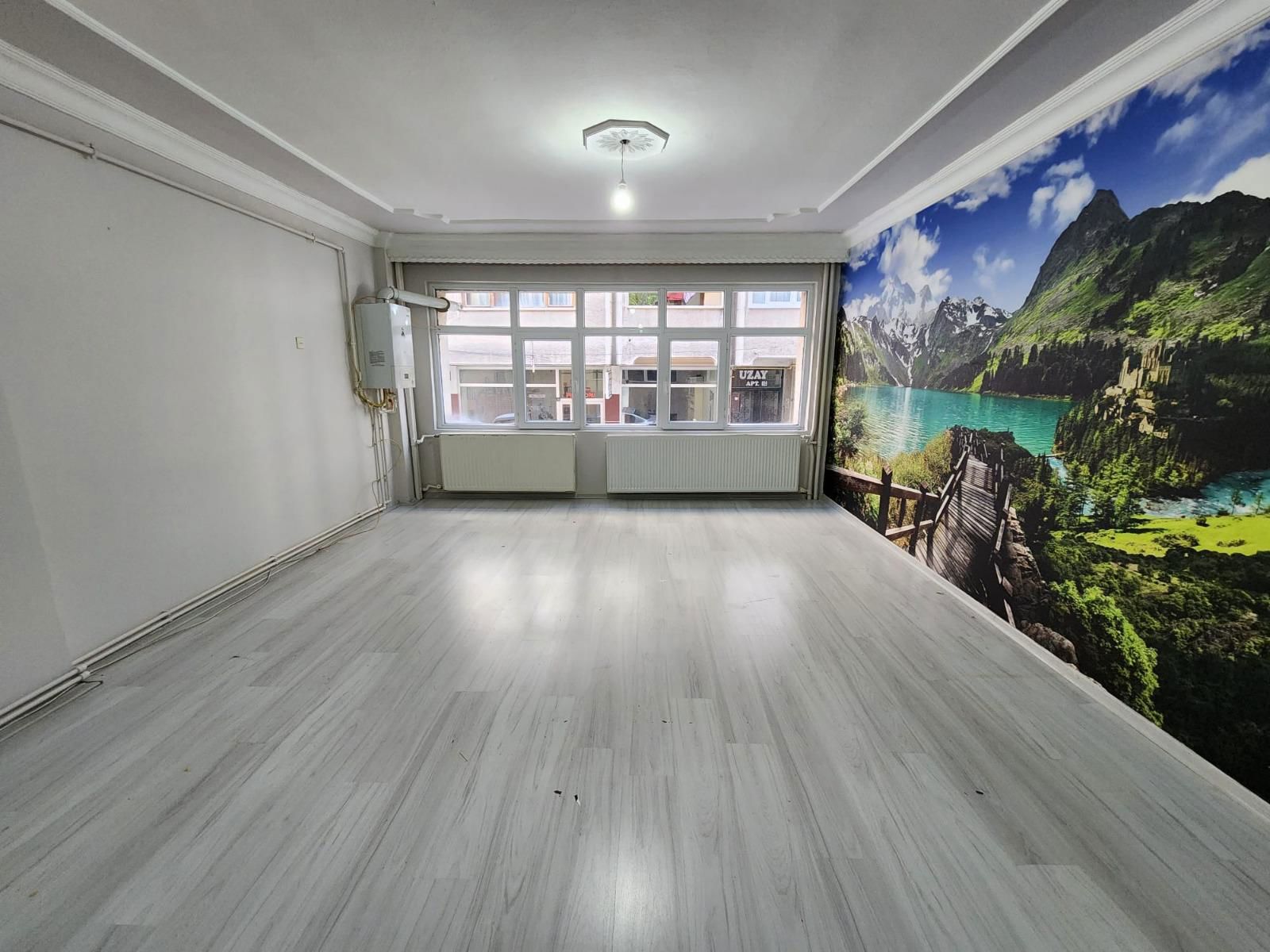 REMAX İLKE ŞEHİR MERKEZİNDE İÇİ FULL YAPILI 3+1 SATILIK DAİRE