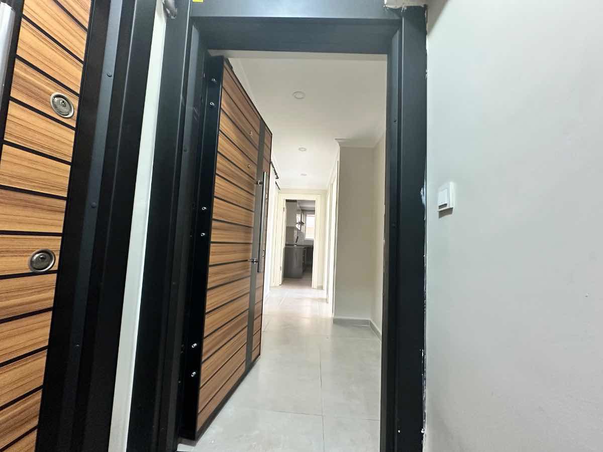 YENİ BİNA ÜSKÜDAR BURHANİYE 2+1 90 M2 KİRALIK ARA KAT DAİRE
