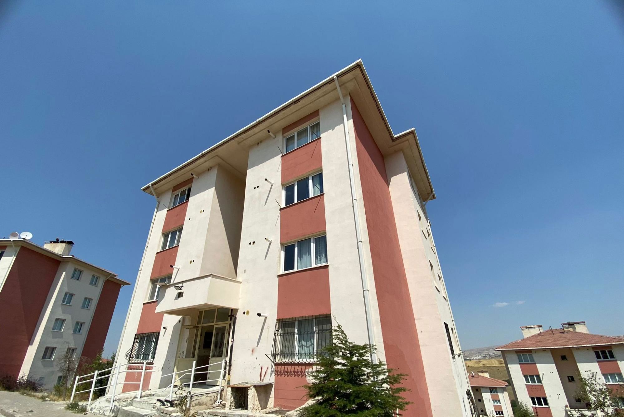MAMAK  ZİRVEKENT TOKİ DE 1+1 SATILIK DAİRE