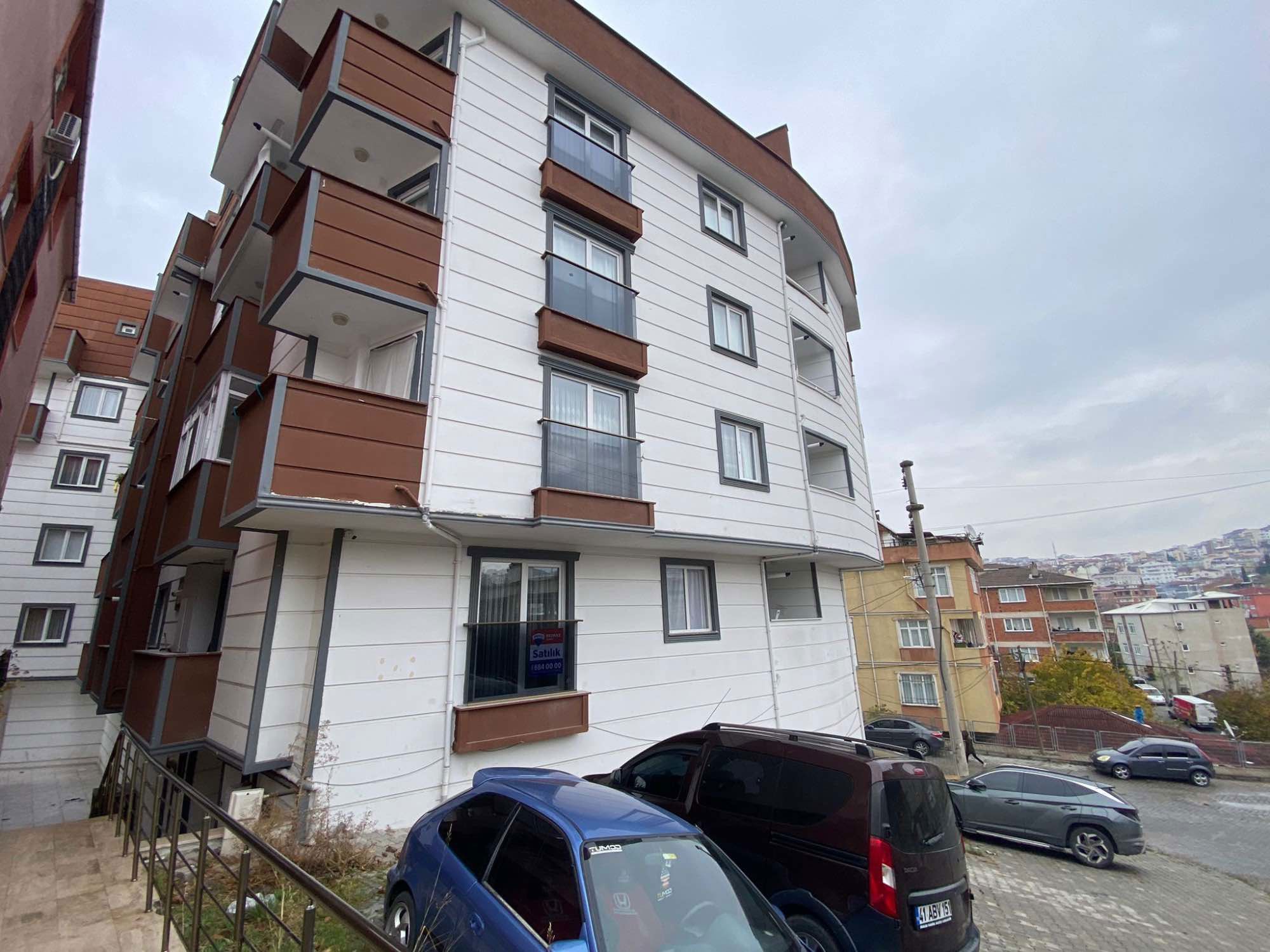 GEBZE MİMAR SİNAN MAH. SATILIK 2+1 DAİRE