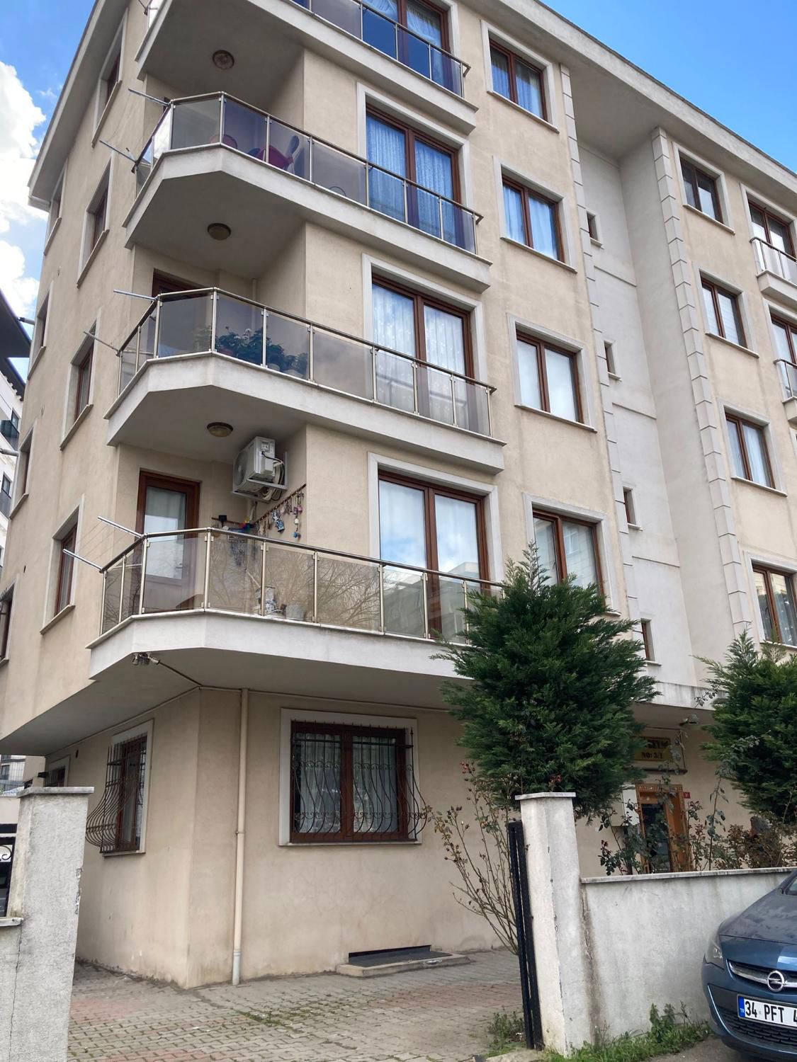 REMAX ASHILL PENDIK VELIBABA 2+1 SATILIK FERAH DAIRE