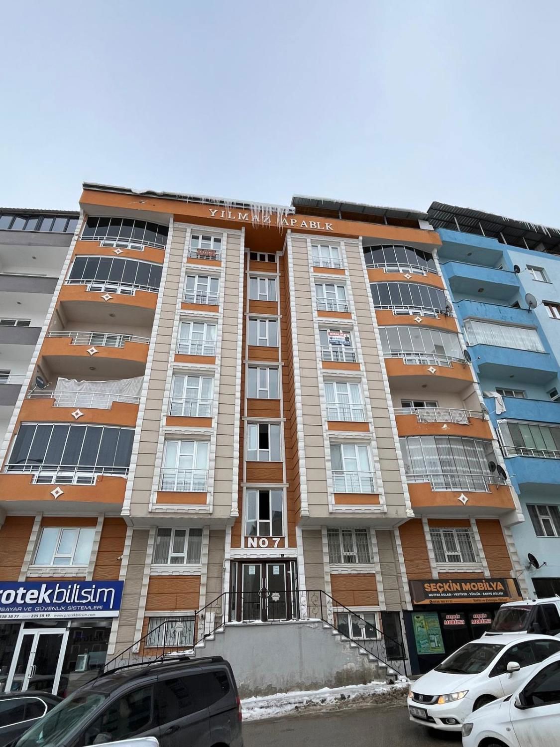 REMAX İLKE'DEN ŞEHİR MERKEZİ'NDE 3+1 KİRALIK DAİRE