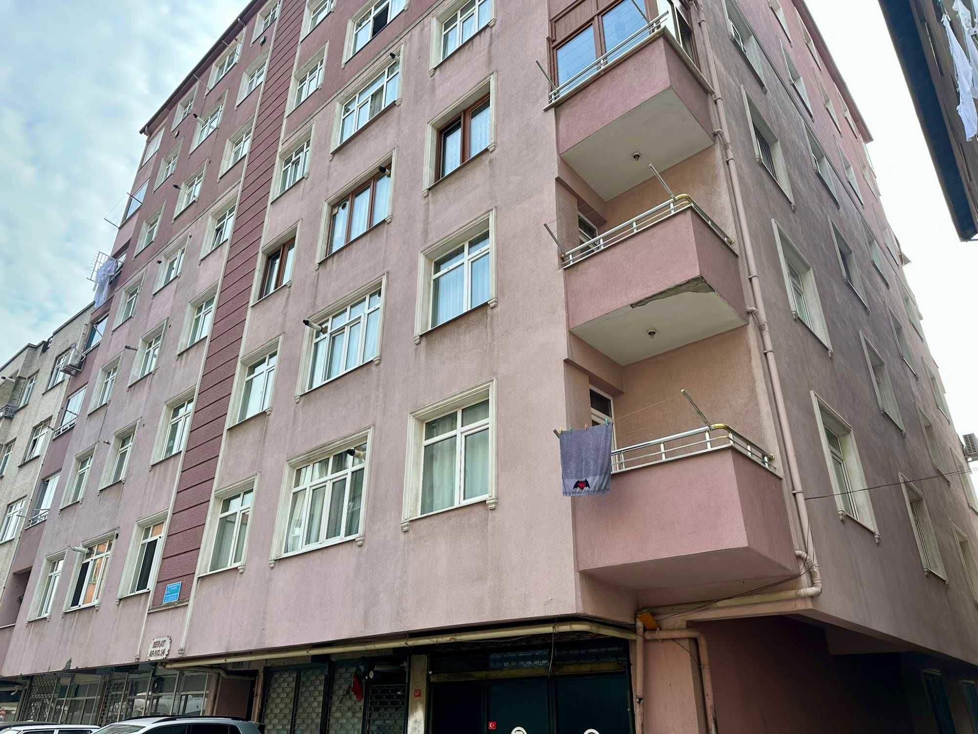 PENDİK ÇAMÇEŞME MAHALLESİNDE GENİŞ 3+1 SATILIK DAİRE