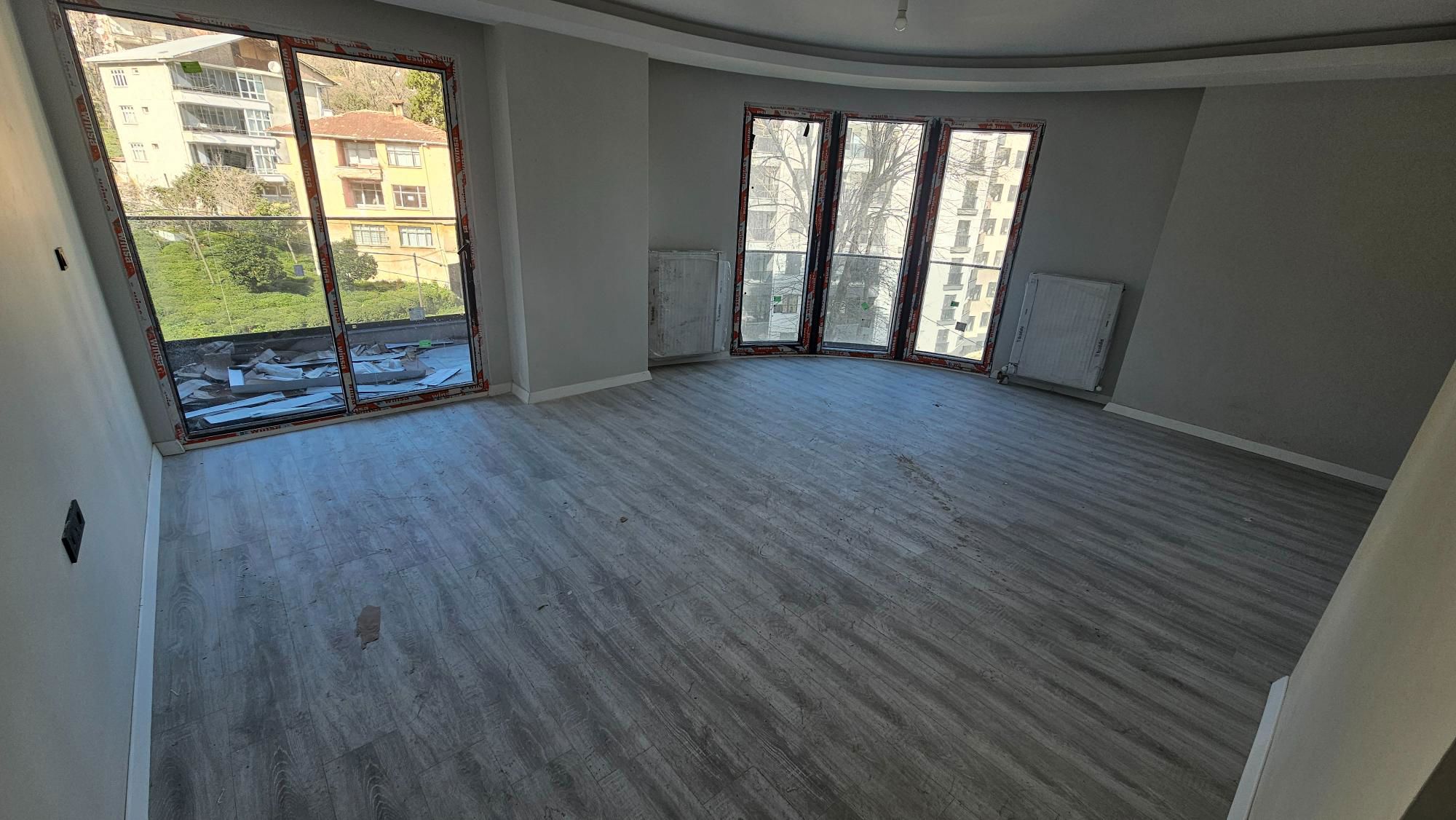 REMAX ORION'DAN DENIZ GÖREN SATILIK 3+1 DAIRE