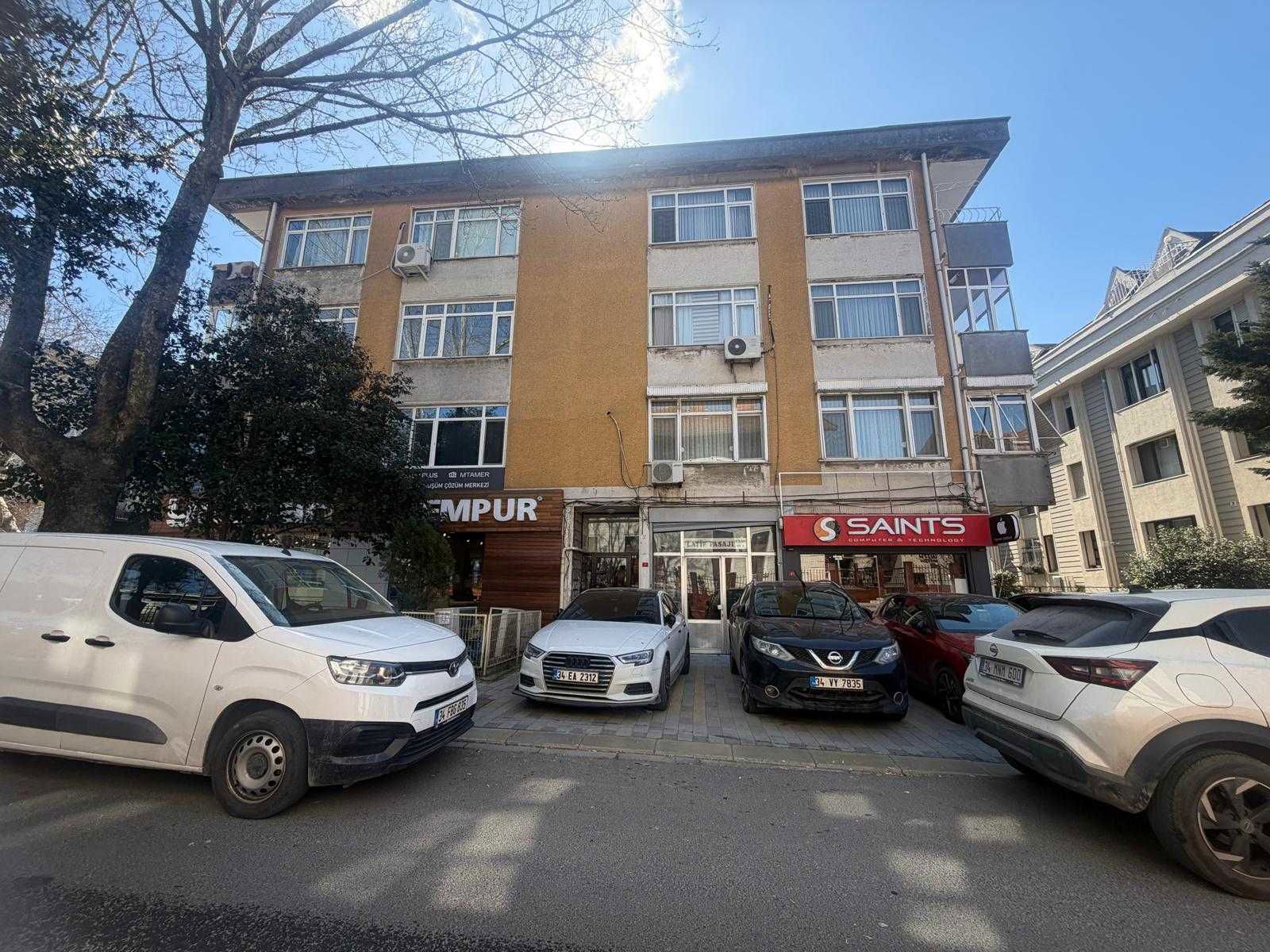 YEŞİLKÖY MARMARAY DURAĞI'NIN HEMEN ÖNÜNDE YATIRIMLIK 2+1 DAİRE