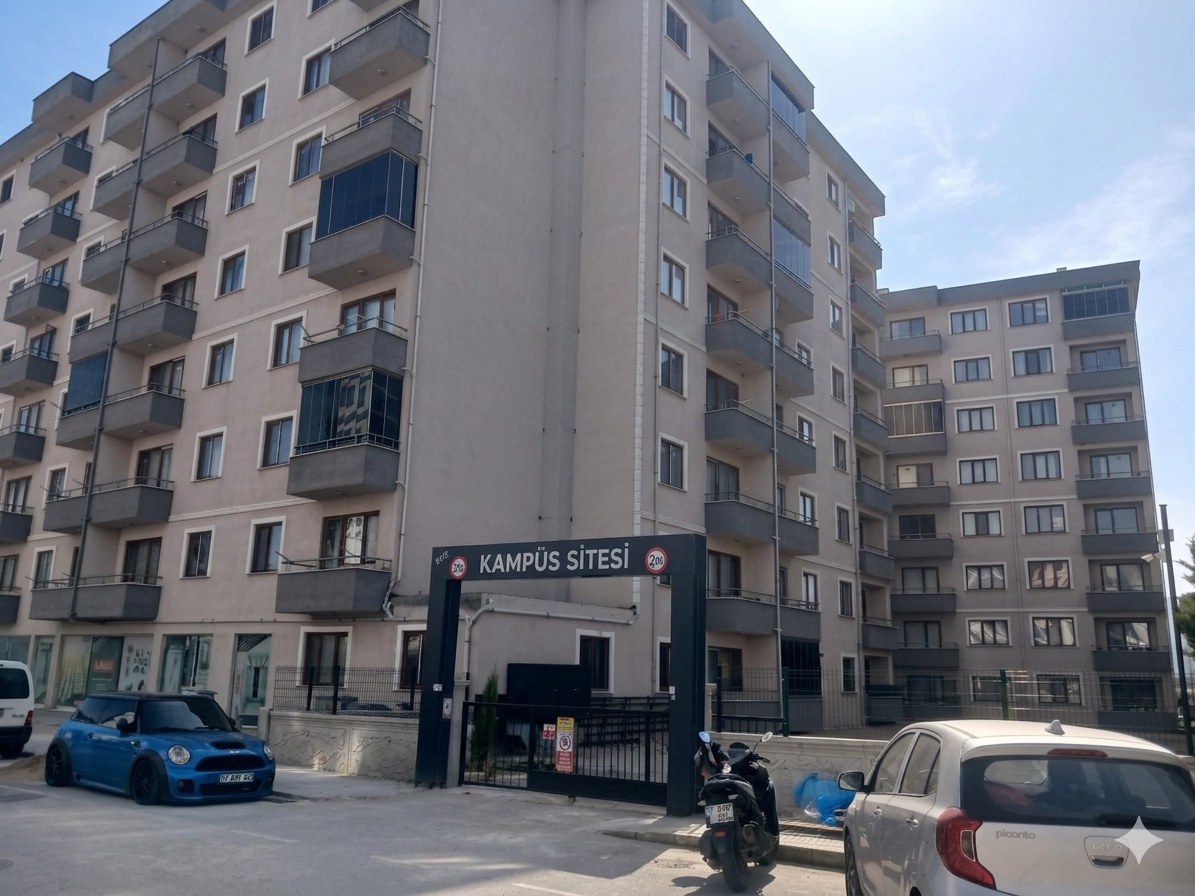 ÇANAKKALE İSMETPAŞA DA SITE İÇINDE SATILIK 1+1 KONUT