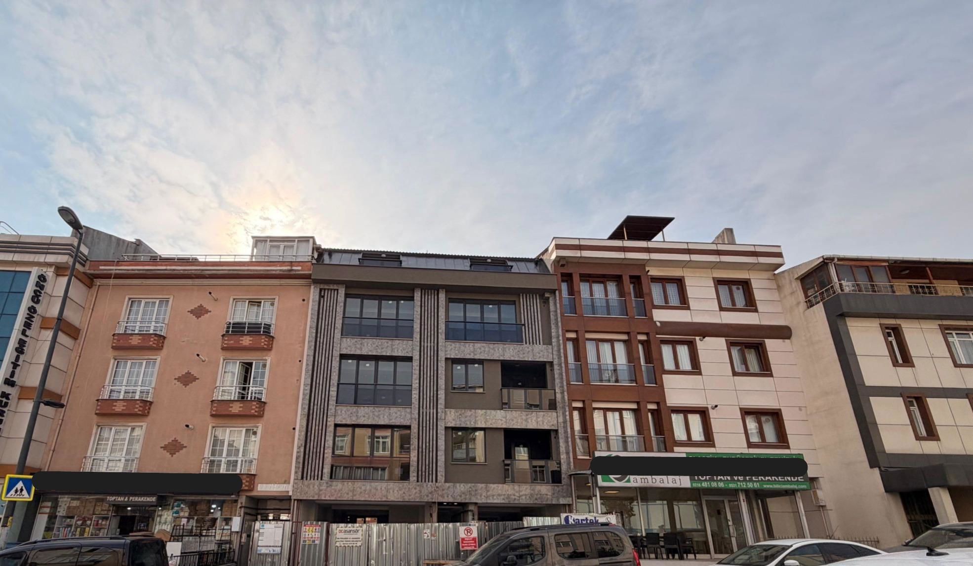 REMAX ANI ’DAN BULGURLU KARLIDERE CADDESİ’NDE SIFIR GENIŞ SATILIK 3+1 DAİRE