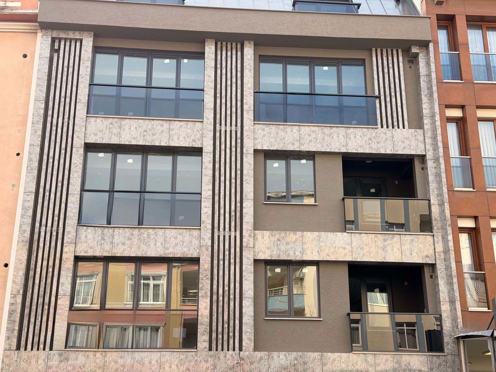 REMAX ANI ’DAN BULGURLU KARLIDERE CADDESİ’NDE SIFIR GENİŞ SATILIK 3+1 DAİRE