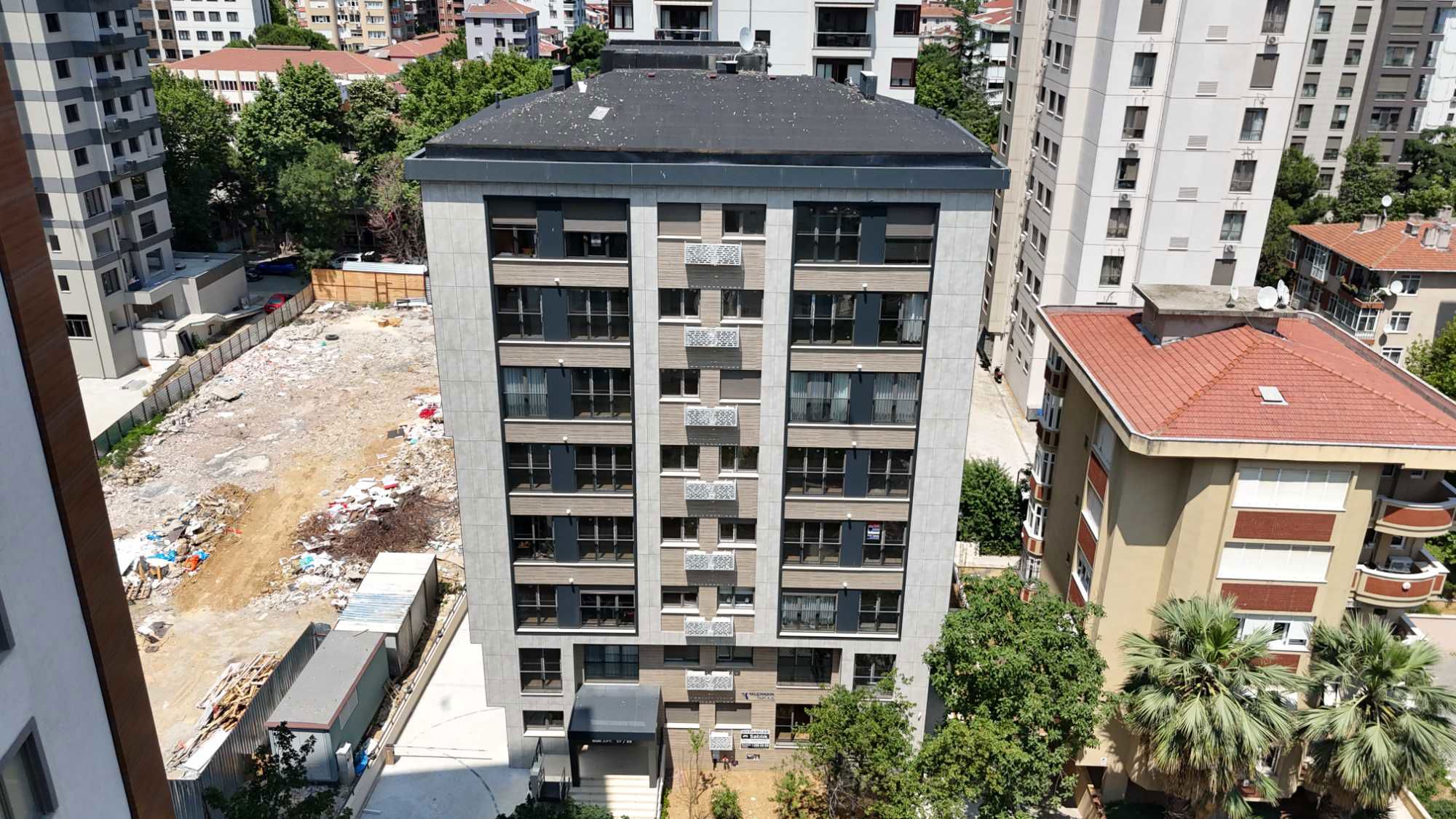 KADIKÖY SUADIYE BAĞDAT CADDESI  METRO, MARMARAY  2+1  3. KAT