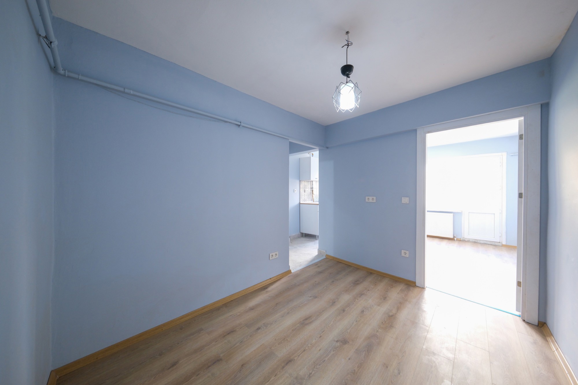 BEŞİKTAŞ'DA KOMPLE YENİLENMİŞ TERASLI SATILIK 3+1 DUBLEKS DAİRE