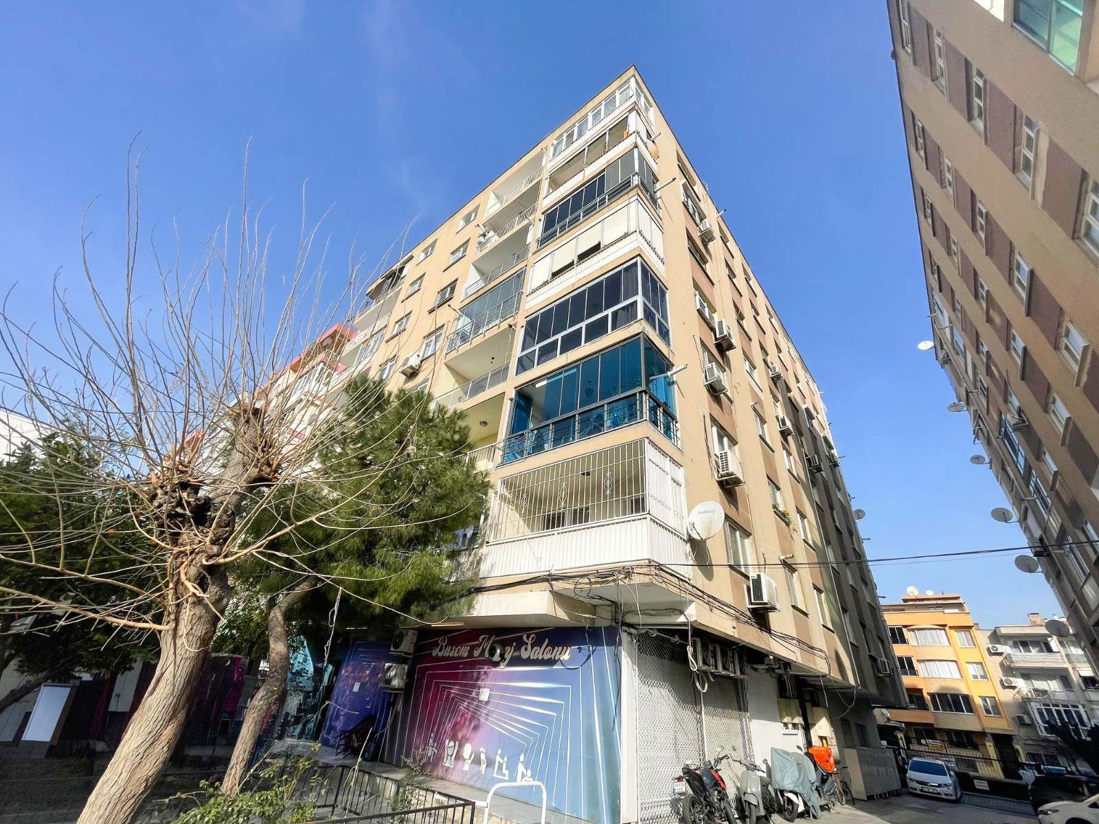 BORNOVA ANKARA CADDESI ÜZERINDE 3+1 KIRALIK DAIRE