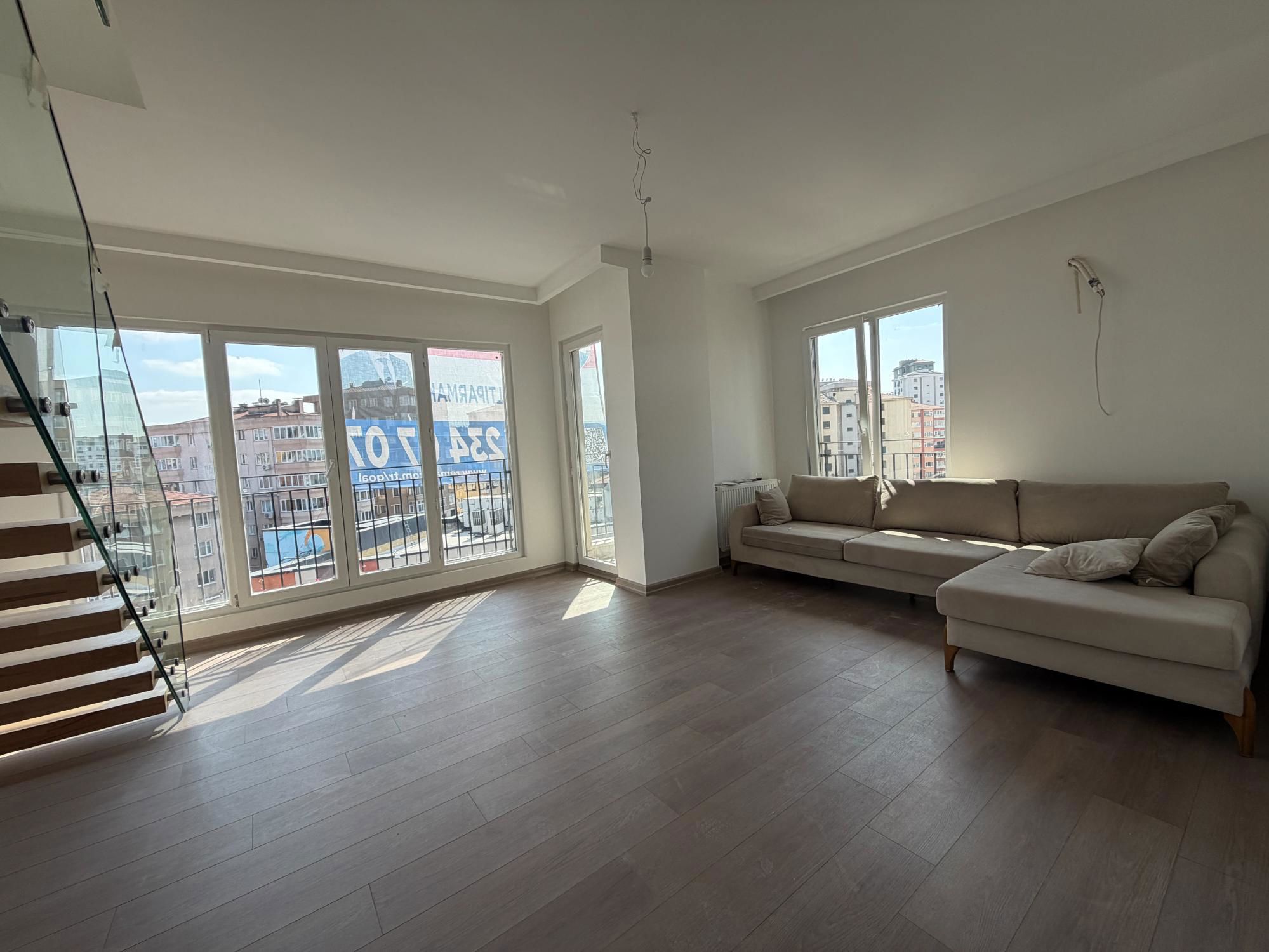 MERDİVENKÖY YENİ İSKANLI BİNADA GENİŞ 4+2 SATILIK DUBLEKS DAİRE