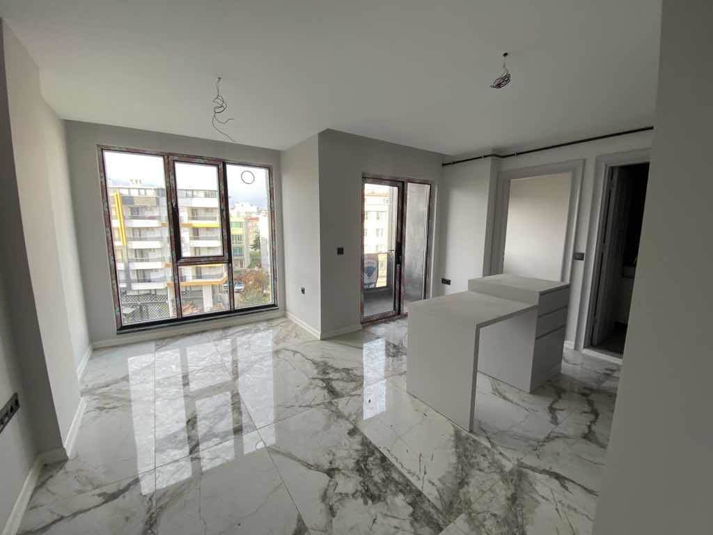 ATAKUM'DA DENİZ MANZARALI KİRALIK 1+1 DAİRE-REMAX EZGİ KANSIZ