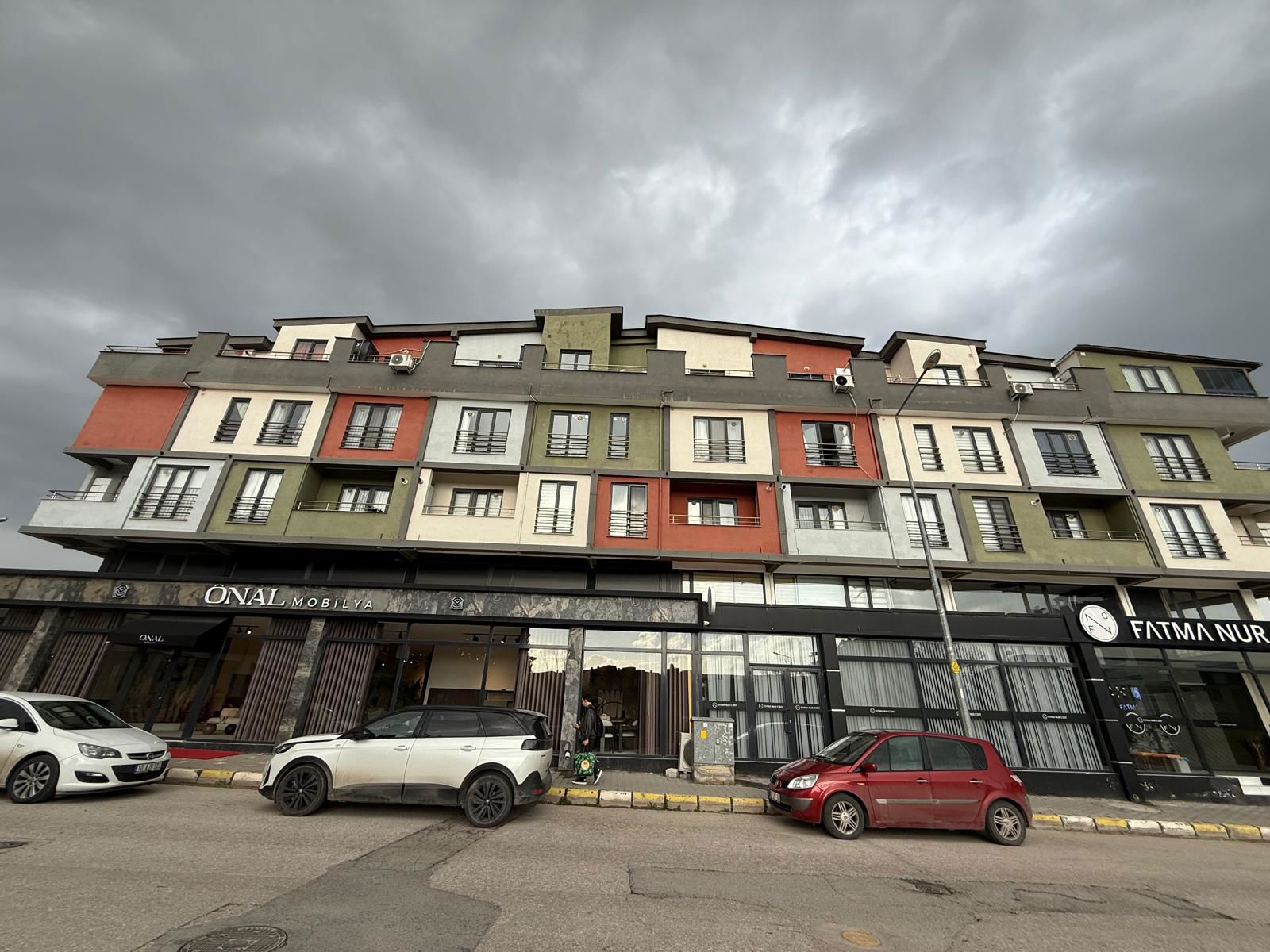 RE/MAX İNCİ'DEN PLEVNE MAH.  2 YAŞINDA KİRALIK EŞYALI  1+1 DAİRE