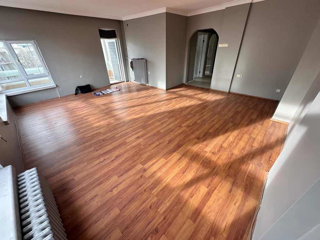 TUNALI HİLMİ BÜKLÜM SOKAK’TA PRESTİJLİ KONUMDA SATILIK DAİRE