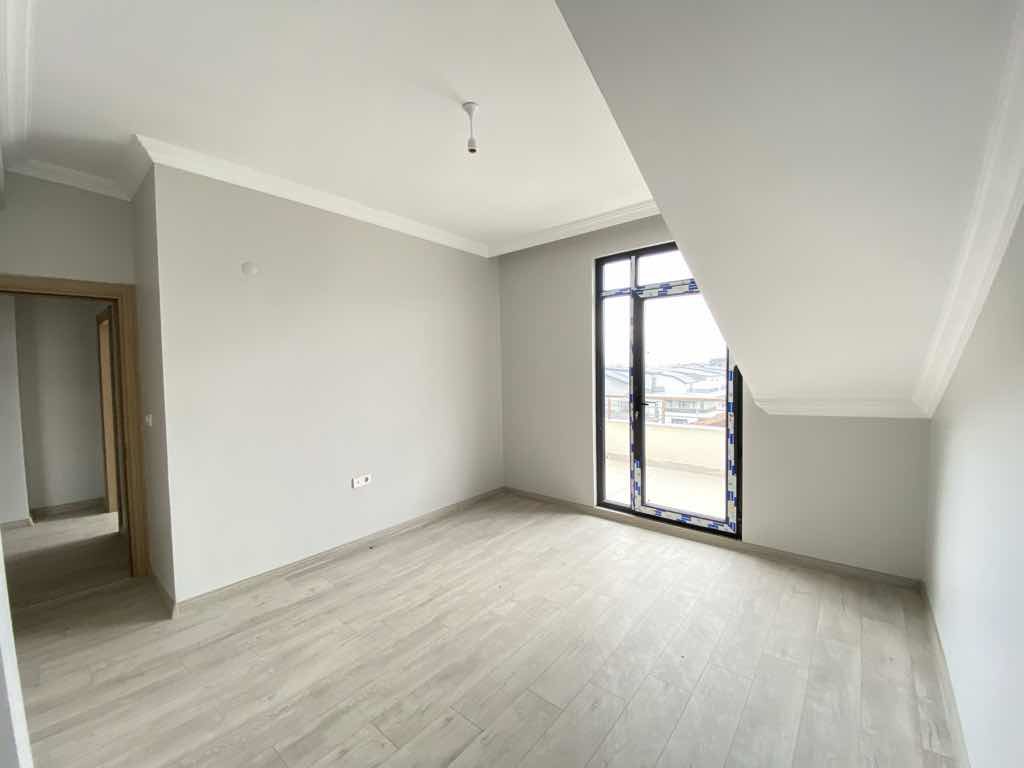 REMAX DREAM DEN KARTEPE KÖSEKÖY 2+1 ÇATI DUBLEX