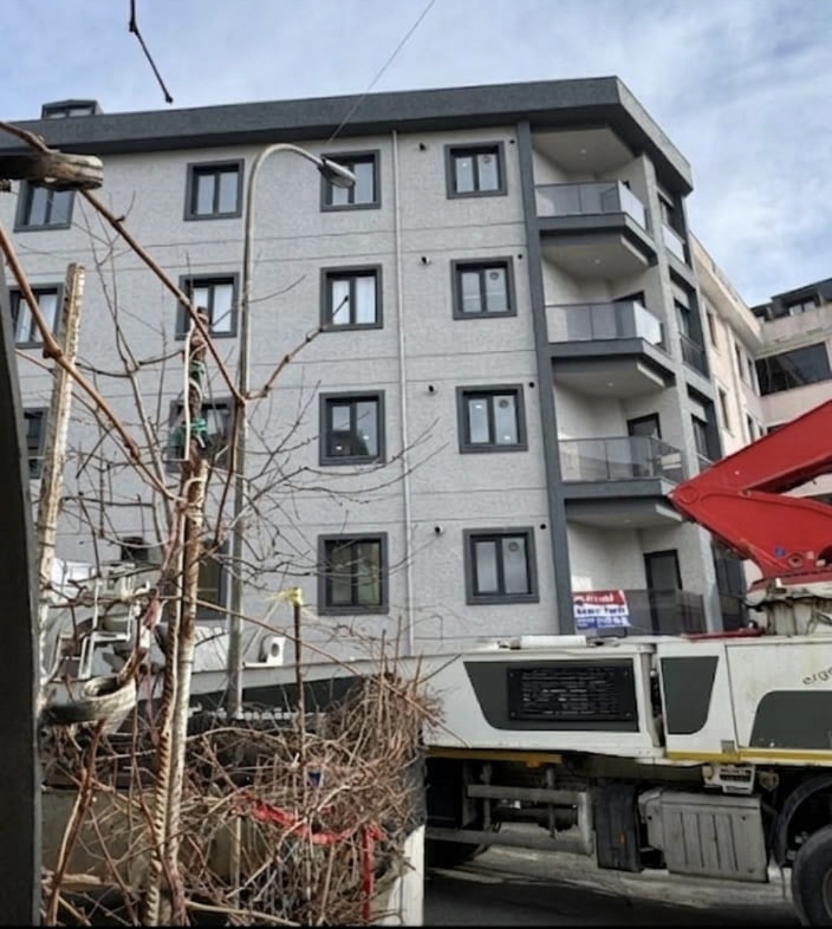 ÇEKMEKÖY MİMAR SİNAN MH.NDE DOĞA PARKI YAKINI KİRALIK 2+1 DAİRE