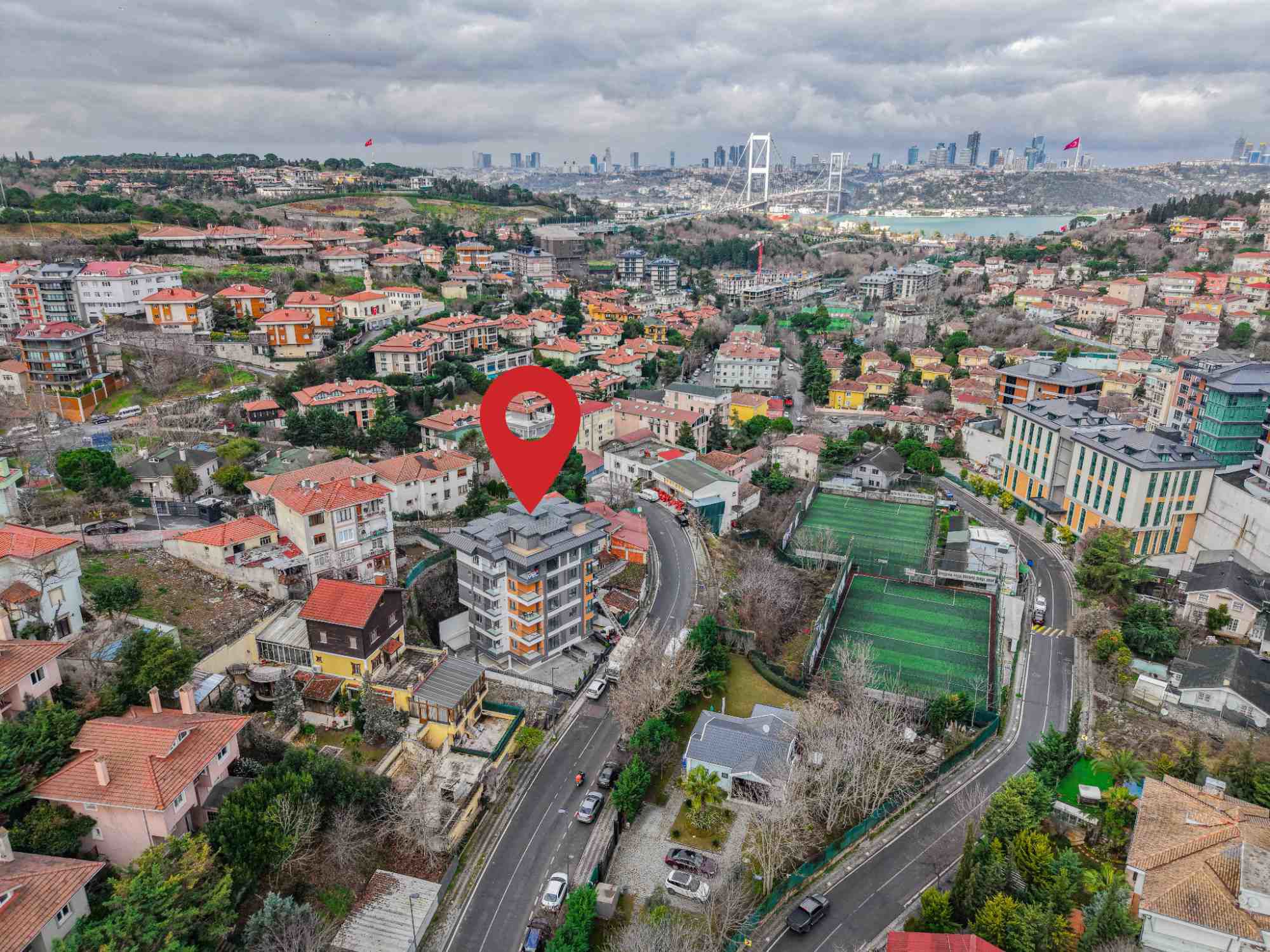 BEYLERBEYİ SAHİLE YÜRÜME MESAFESİNDE 4+1 DUBLEKS DAİRE