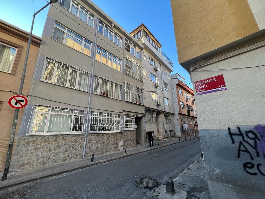 BEYOĞLU PİYALEPAŞA BULVARI YAKININDA 3+1 SATILIK DAİRE
