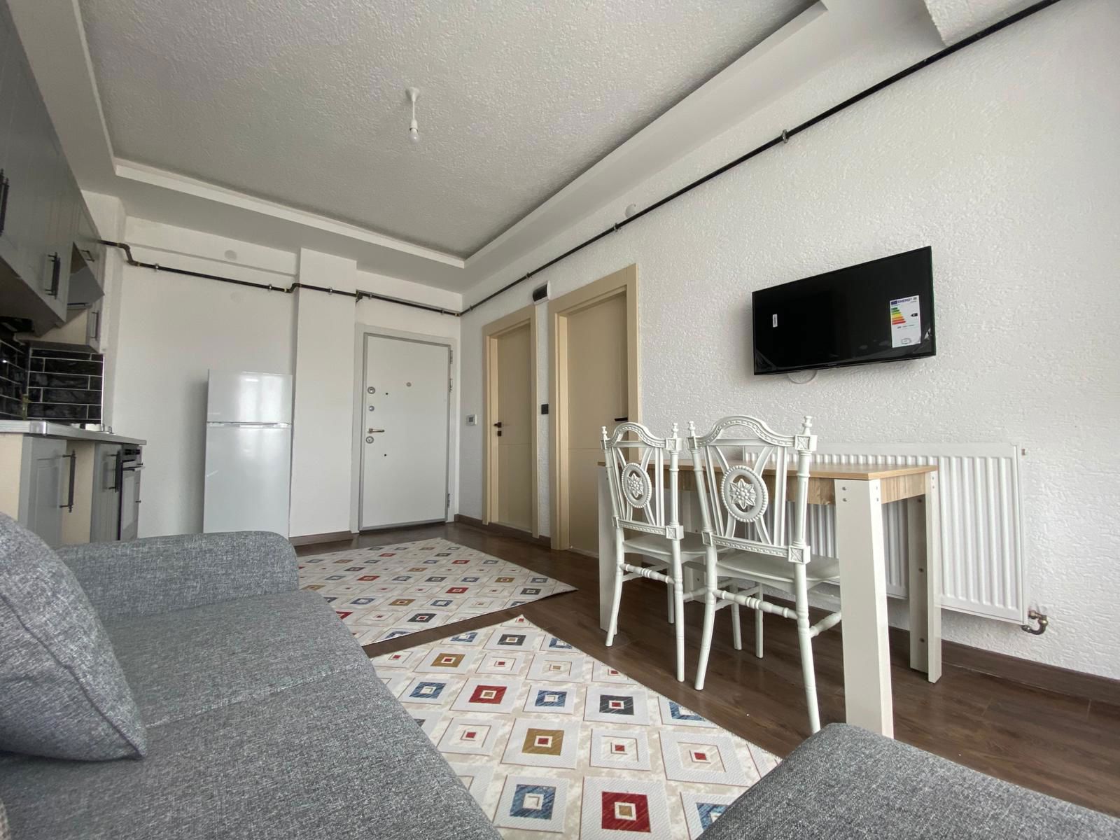 REMAX İLKE'DEN DADAŞKENT'TE 1+1 SIFIR EŞYALI KİRALIK LÜKS DAİRE